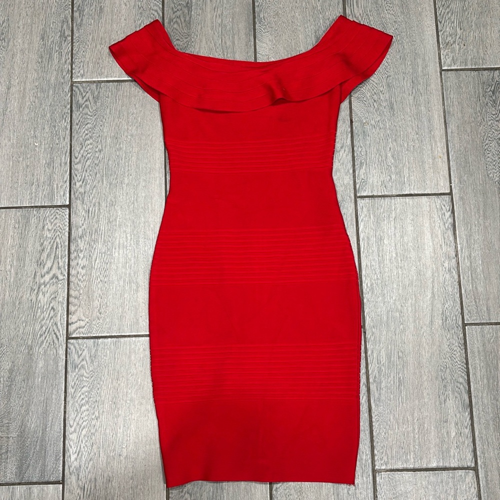Miss Circle Bodycon Off the shoulder Bandage Red Dress Size Medium - Picture 1 of 12